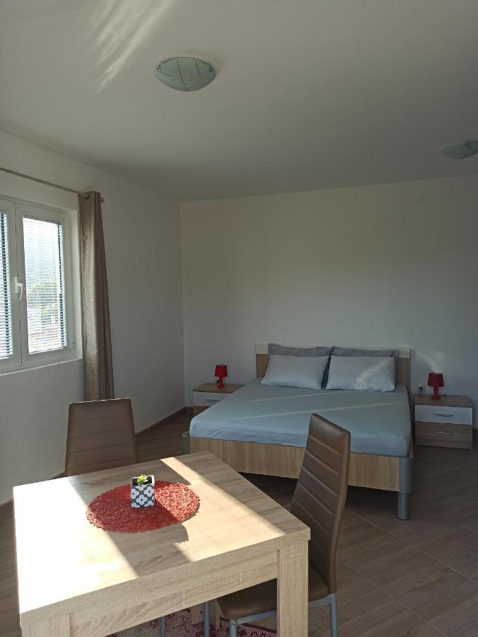 Lastva Holliday Rooms Budva Exteriér fotografie